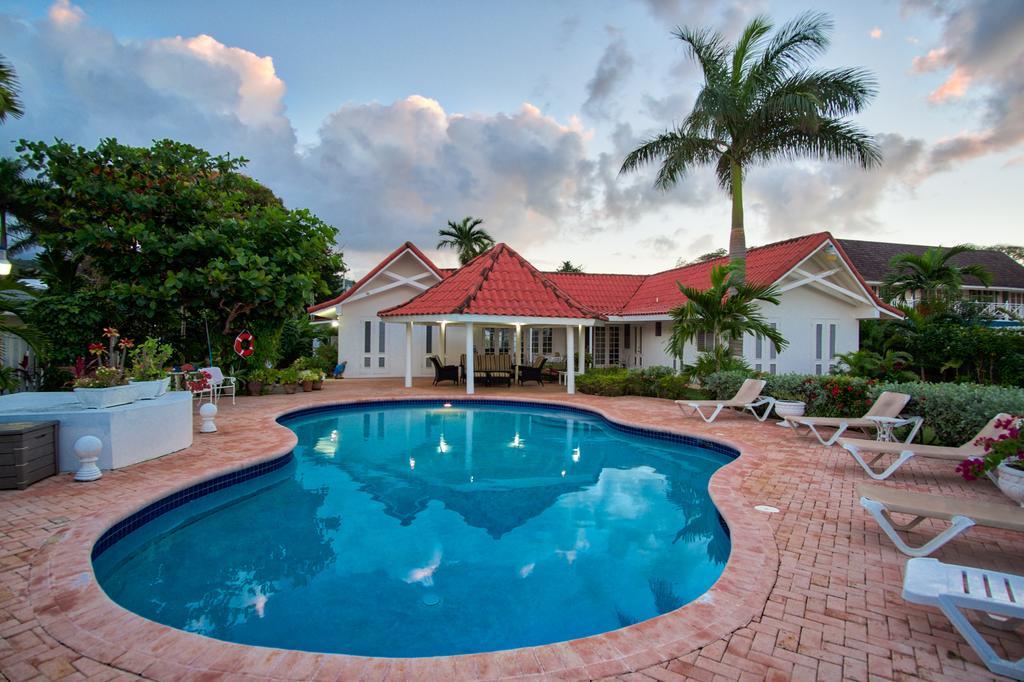 Sunspot Villa Runaway Bay Kültér fotó