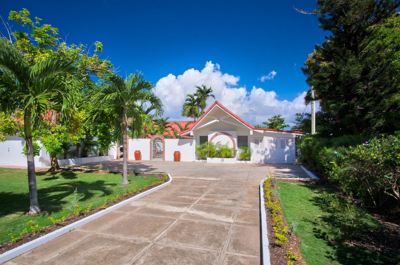 Sunspot Villa Runaway Bay Kültér fotó